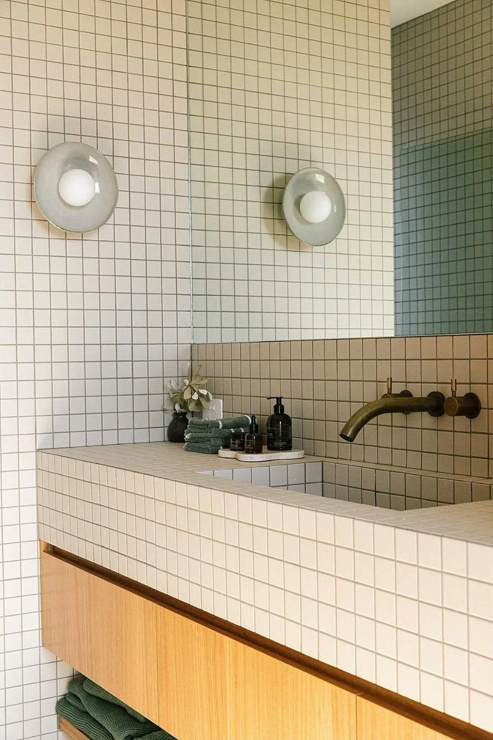 Bathroom Vanity Design Ideas Tile Drenched
