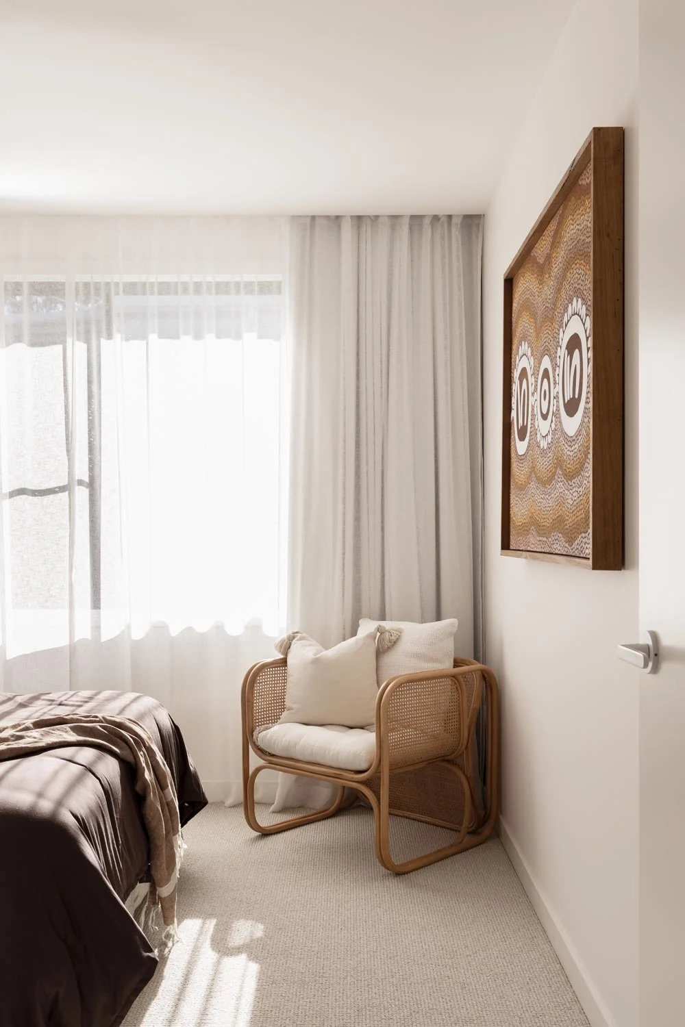 Master-Bedroom-Ideas-Small-Room-Feature-Aboriginal-Art-Rattan-Statement-Chair