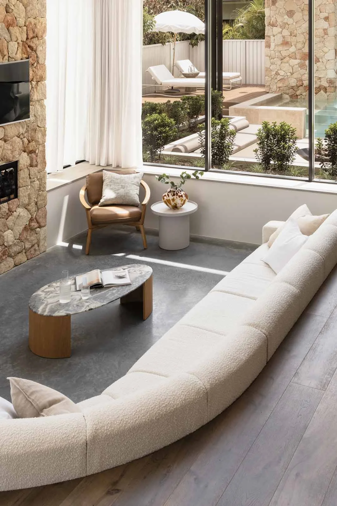 sunken-lounge-room-modern-interior