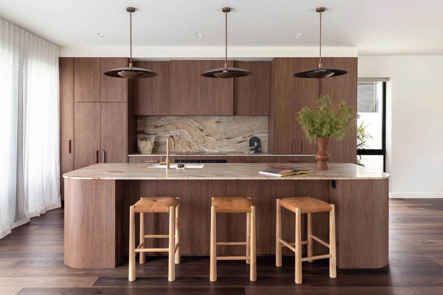 Kitchen-Design-Ideas-Mid-Century-Modern-Walnut-Cabintery