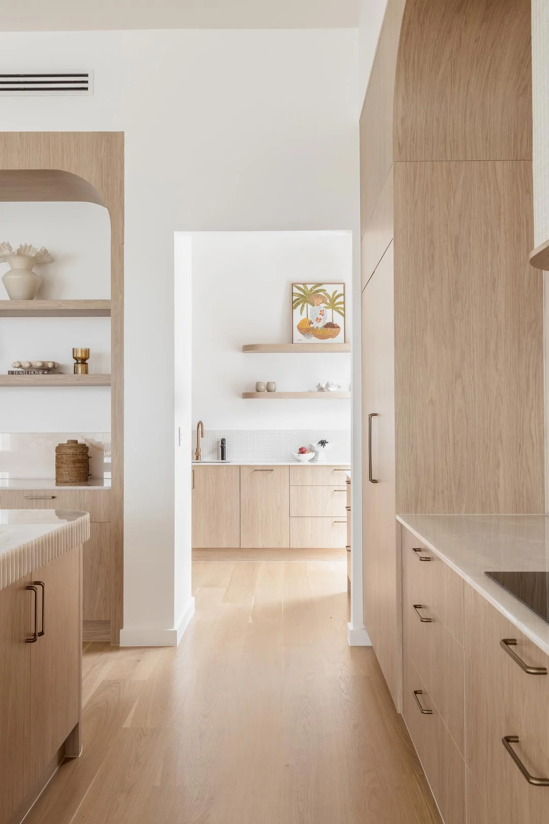 Contemporary Butlers Pantry with brushed copper tapware