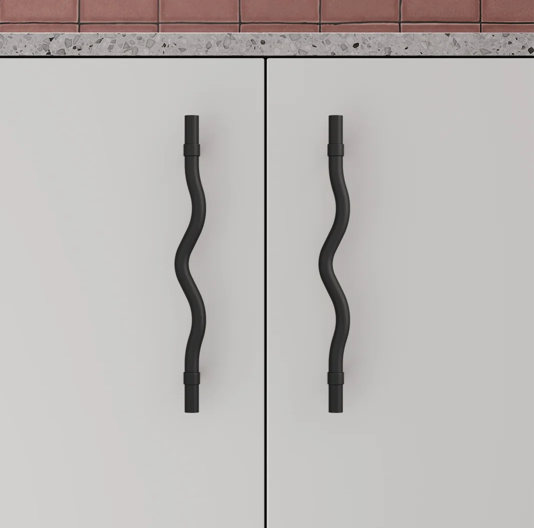 Ziggy%20Adjustable%20Cabinetry%20Pulls In%20Setting Close%20Up 250mm MB