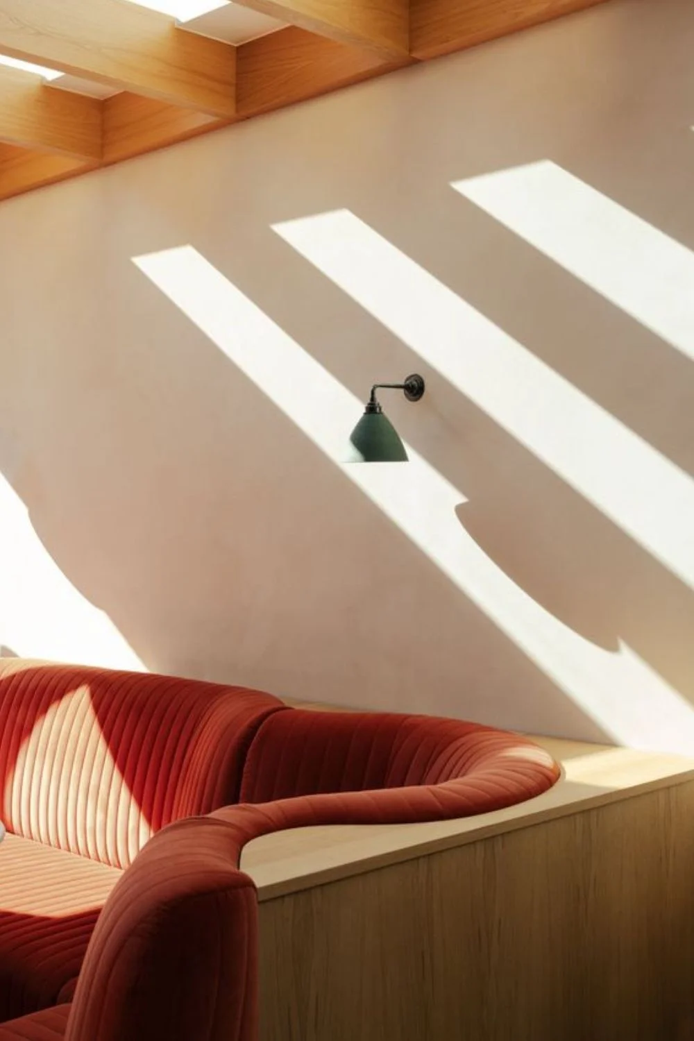 Symposion House Modern Minimalism UK Banquette Seating