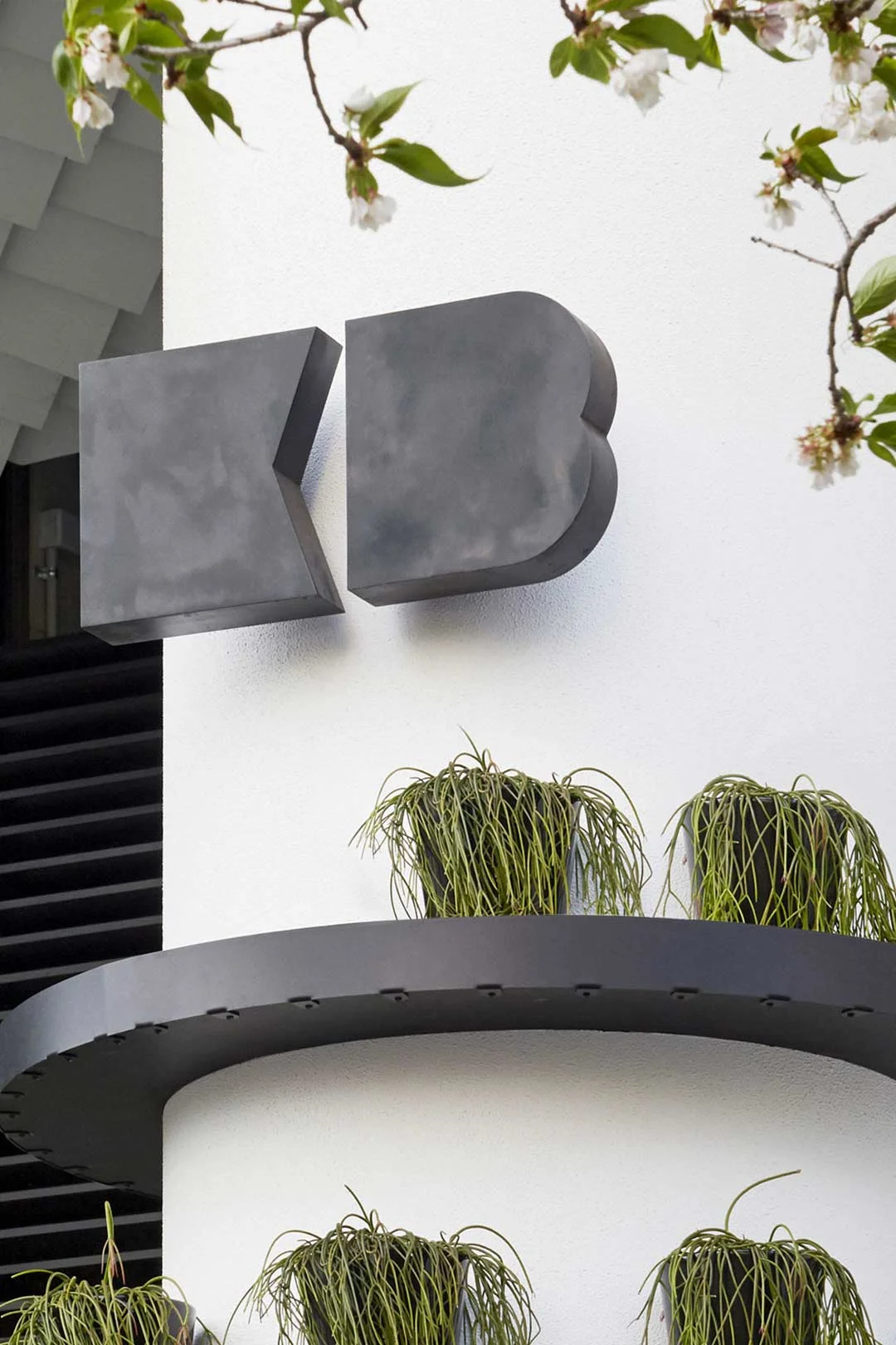 12 Beautiful Cafes in Australia - Kettle Black in Melbourne