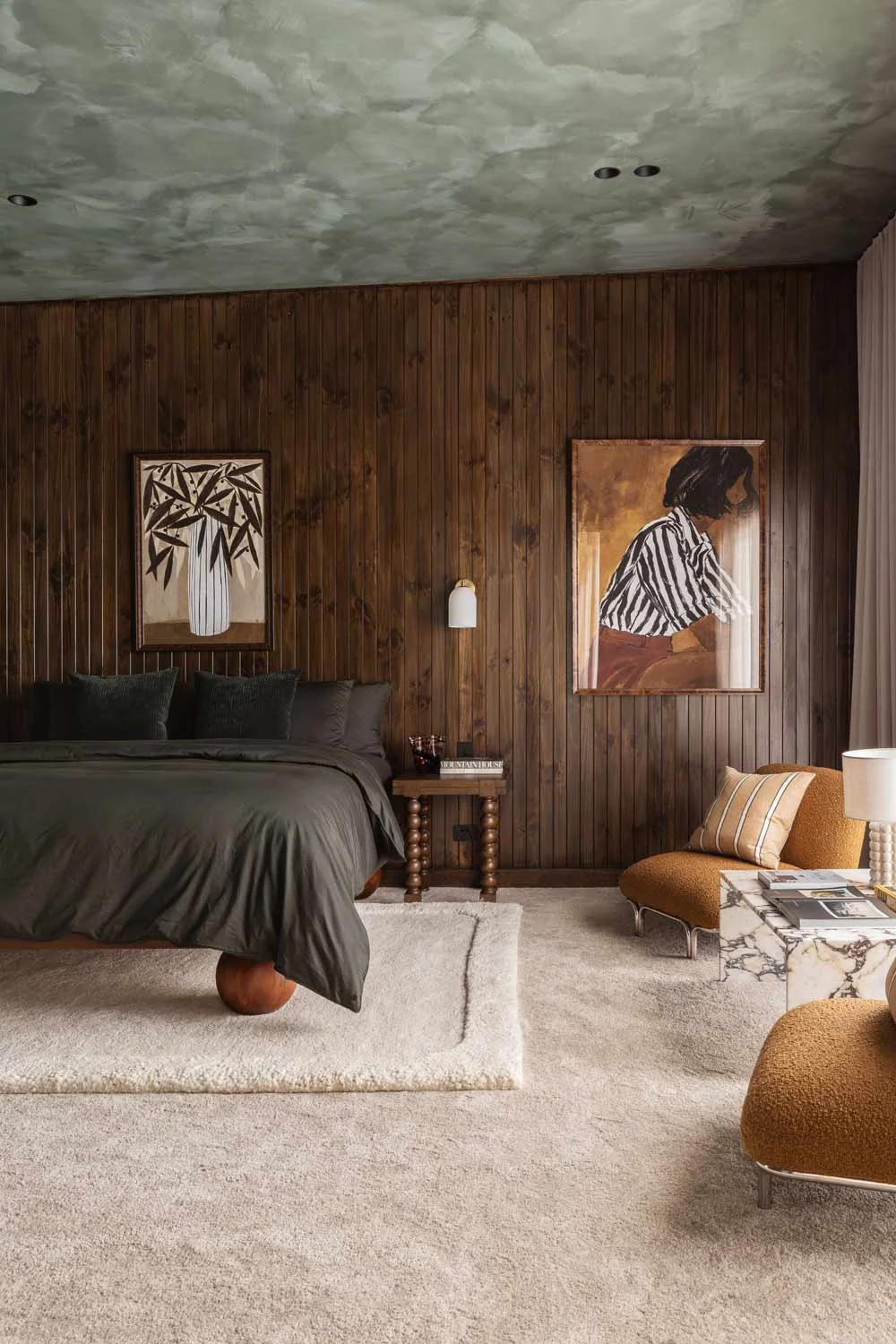 Wood-Interior-Bedroom-Feature-Wall-Dark-Warm-Timber-Cream-Carpet-Linen-Green-Bed