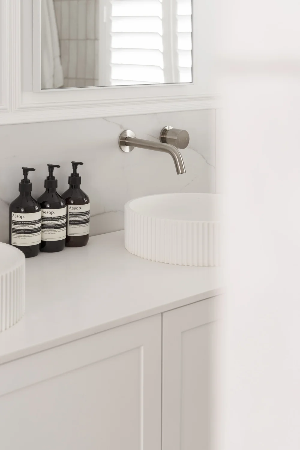 Brushed-Nickel-Stainless-Steel-Wall-Spout-Mixer-White-Shaker-Vanity-Reeded-Basin