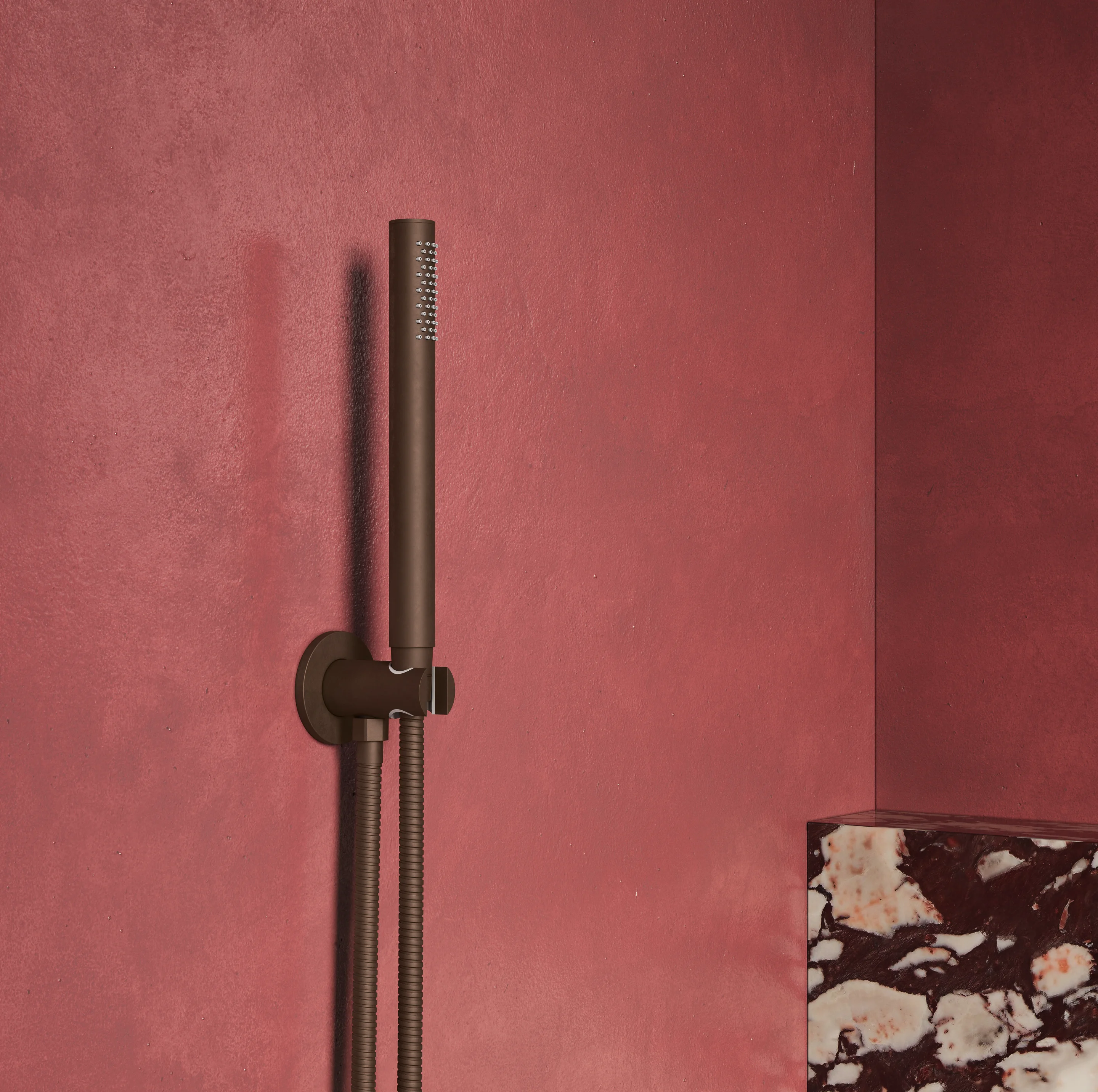 AntiqueBathroom ShowerScene Var02 Angle03 Bronze