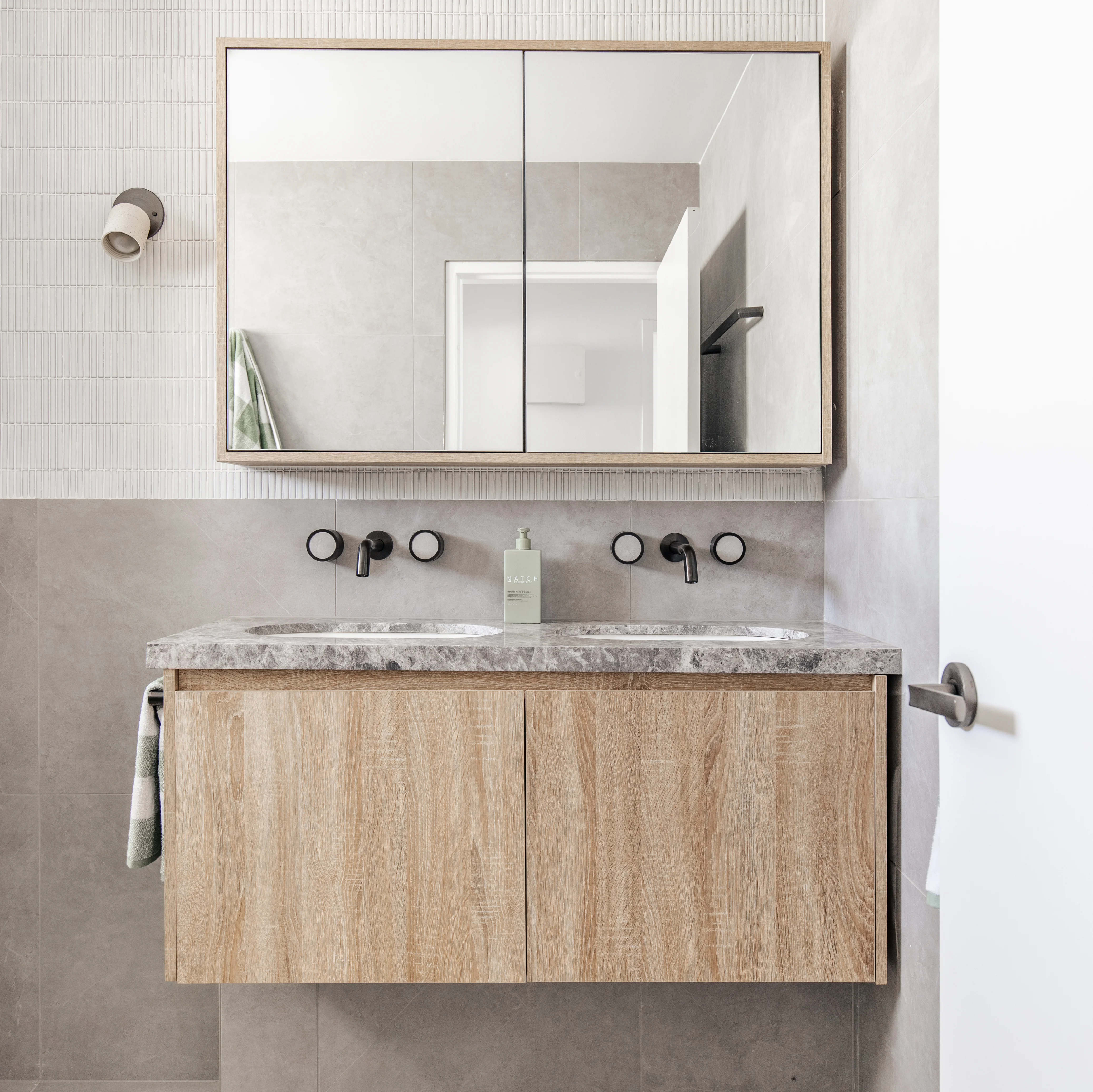 Frederick-St-Bathroom-01