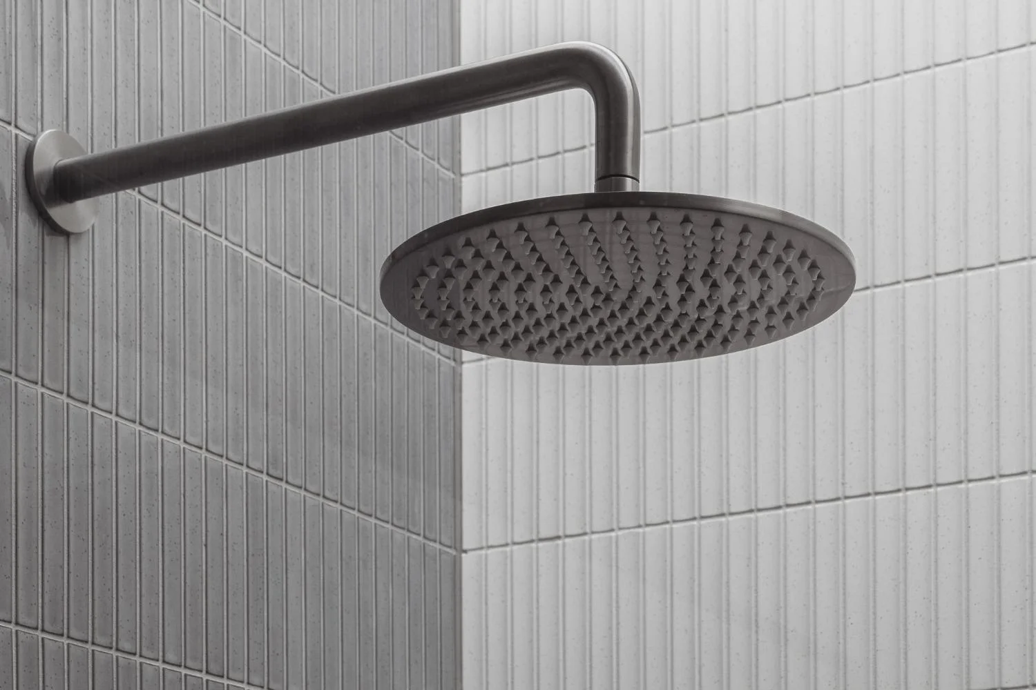 Round vs Square Shower Head Shape
