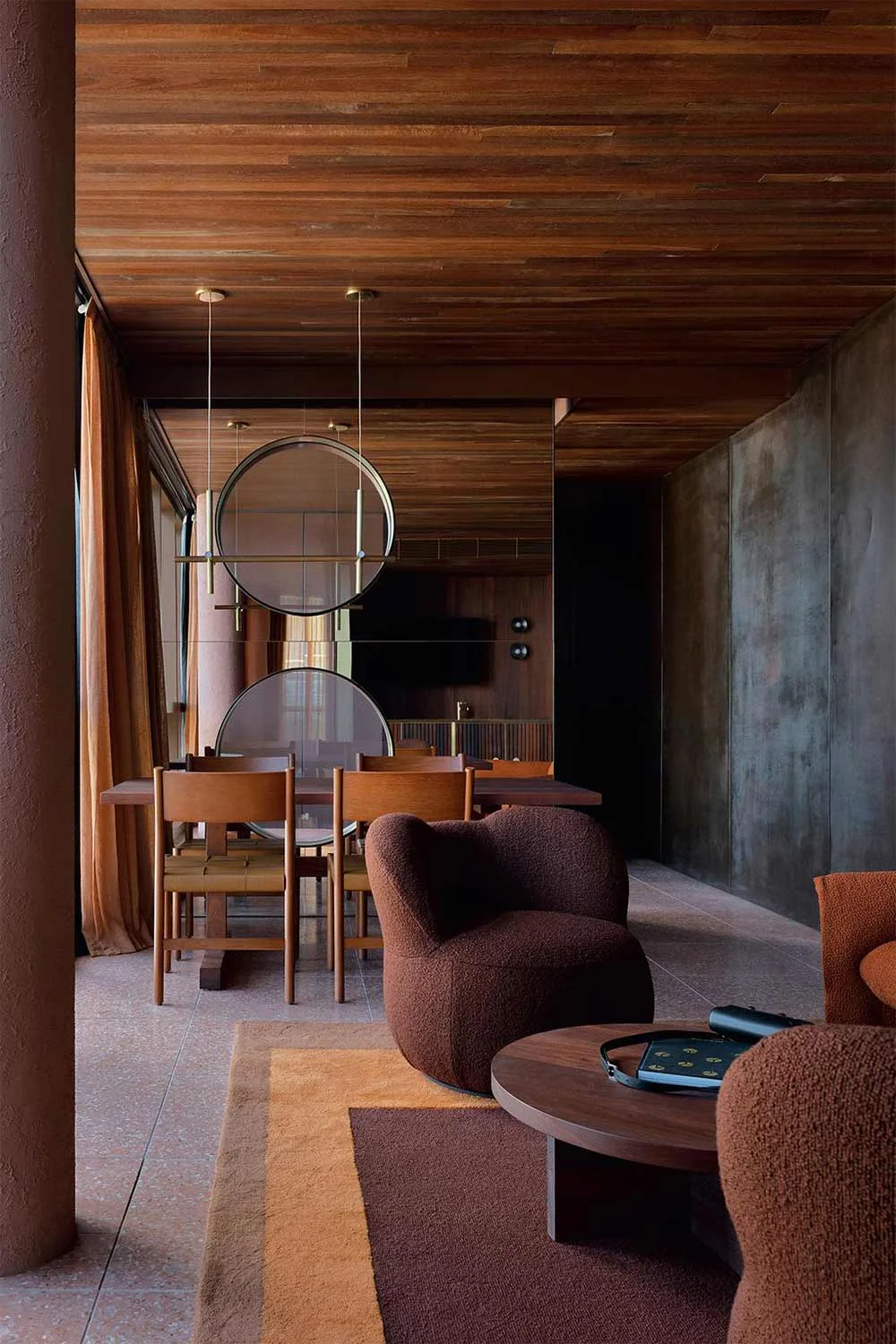 Hotel-Interiors-Designing-Memorable-Hotels-Melbourne-Place-Suite