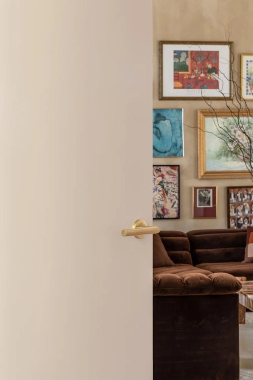 Entryway Decor Ideas Brushed Brass Door Handle