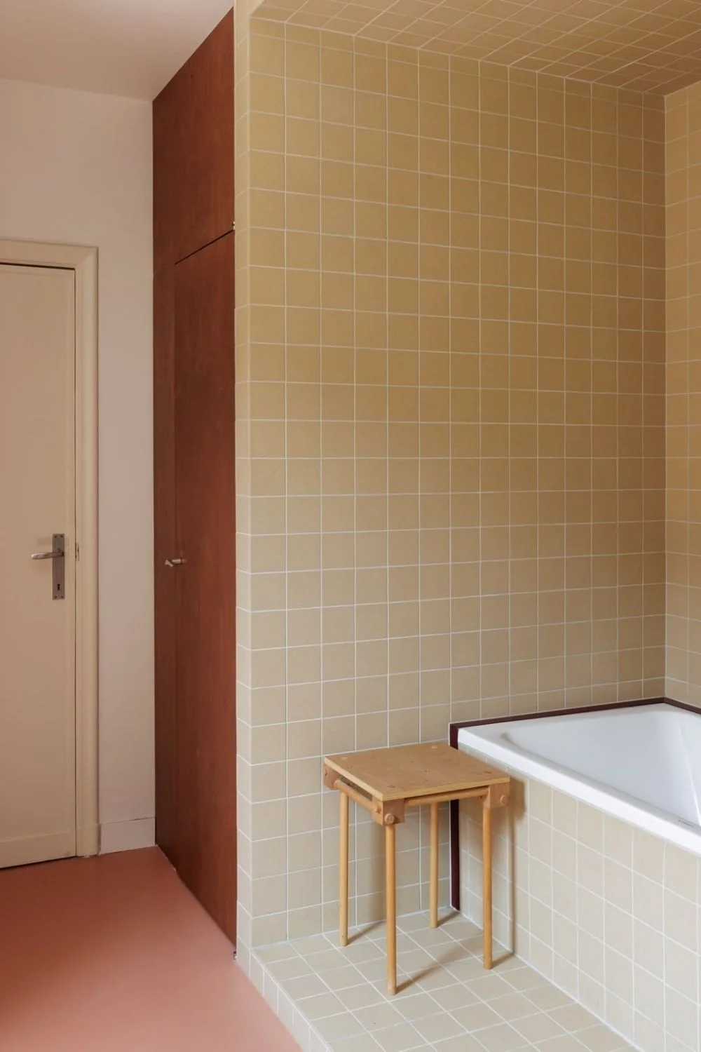 Bathtub Tile Ideas Mosaic Wall