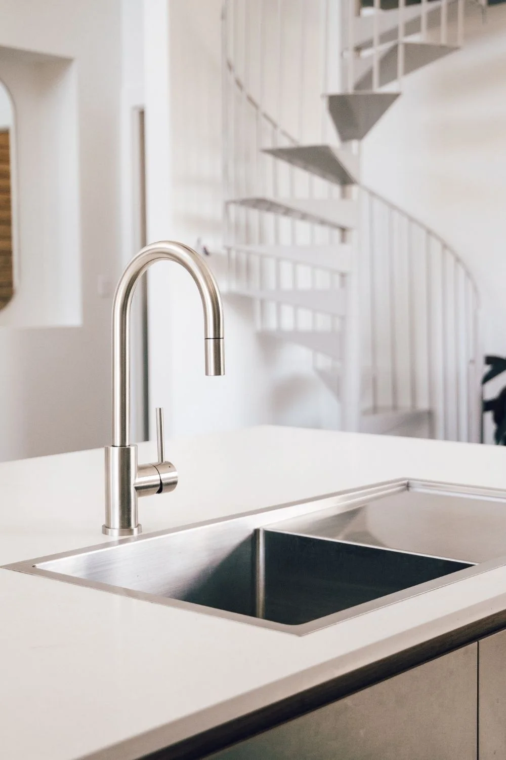 Stainless Steel vs White Sink Drying Rack