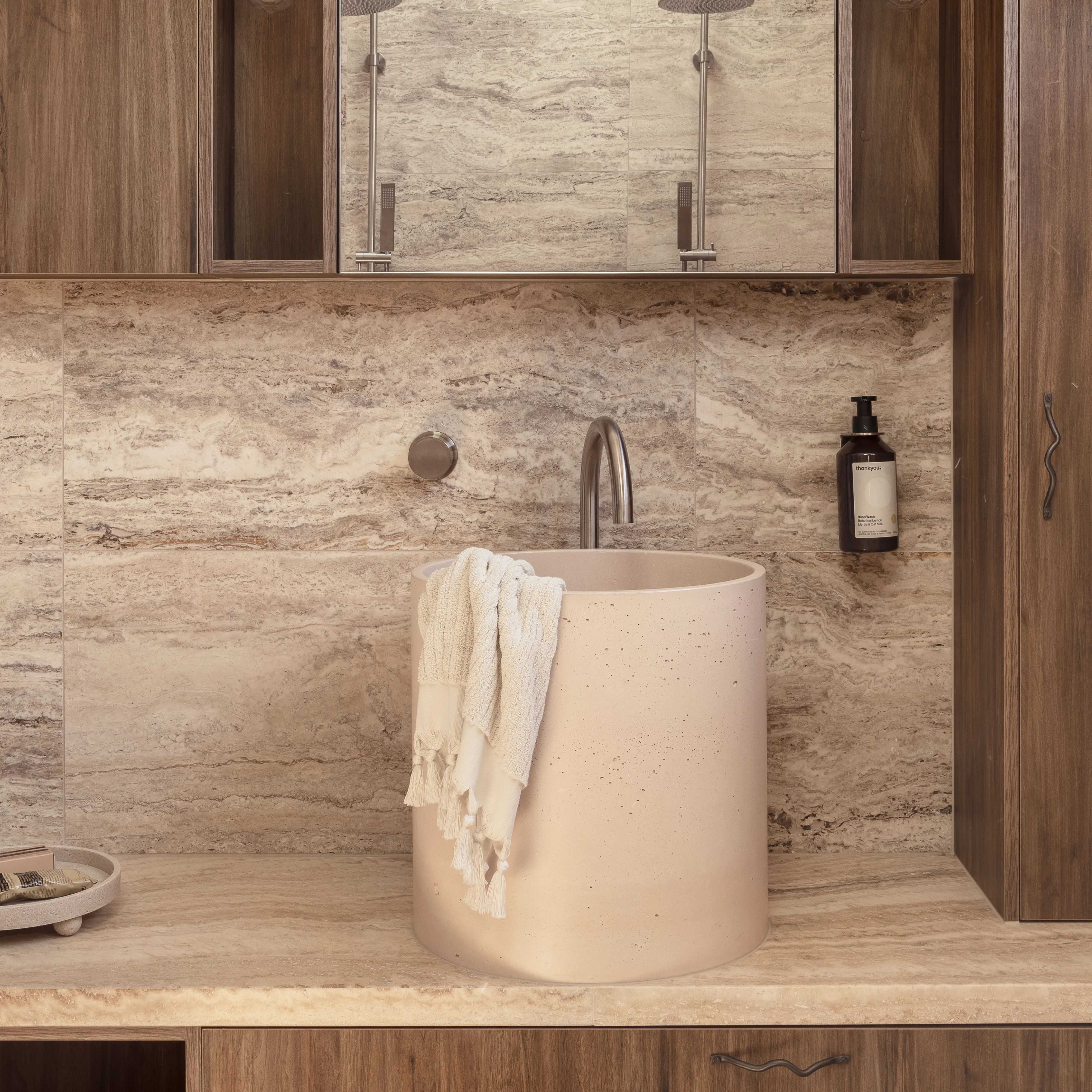 The Courtyard House HR-32