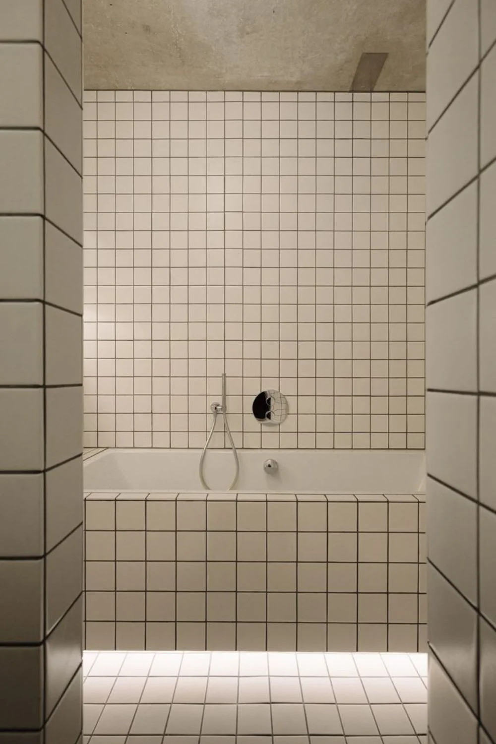 Grout Colours Trends