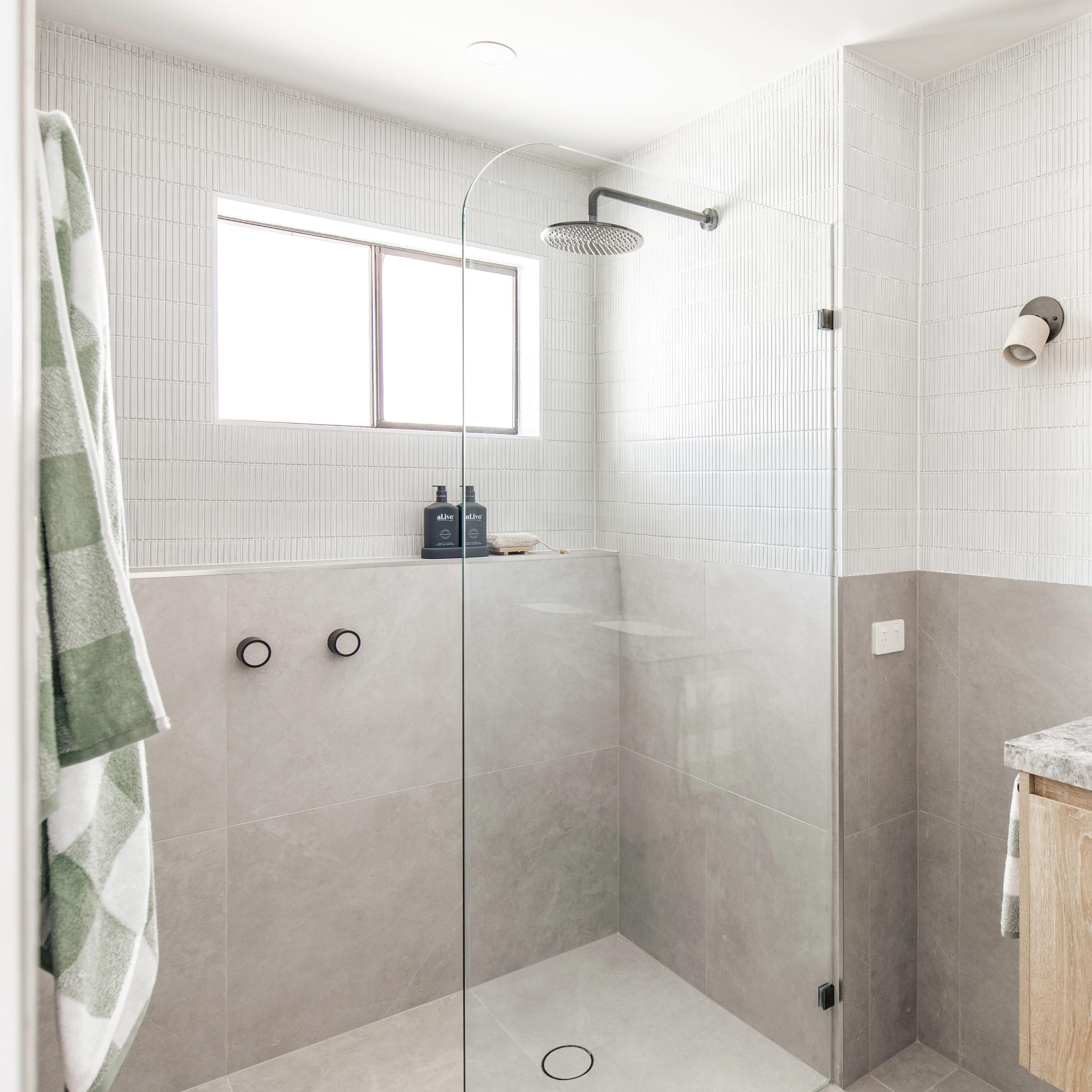 Frederick-St-Bathroom-02