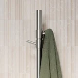 ModiAdjHeatedTowelRail Final View03 HooksClosup SS 01
