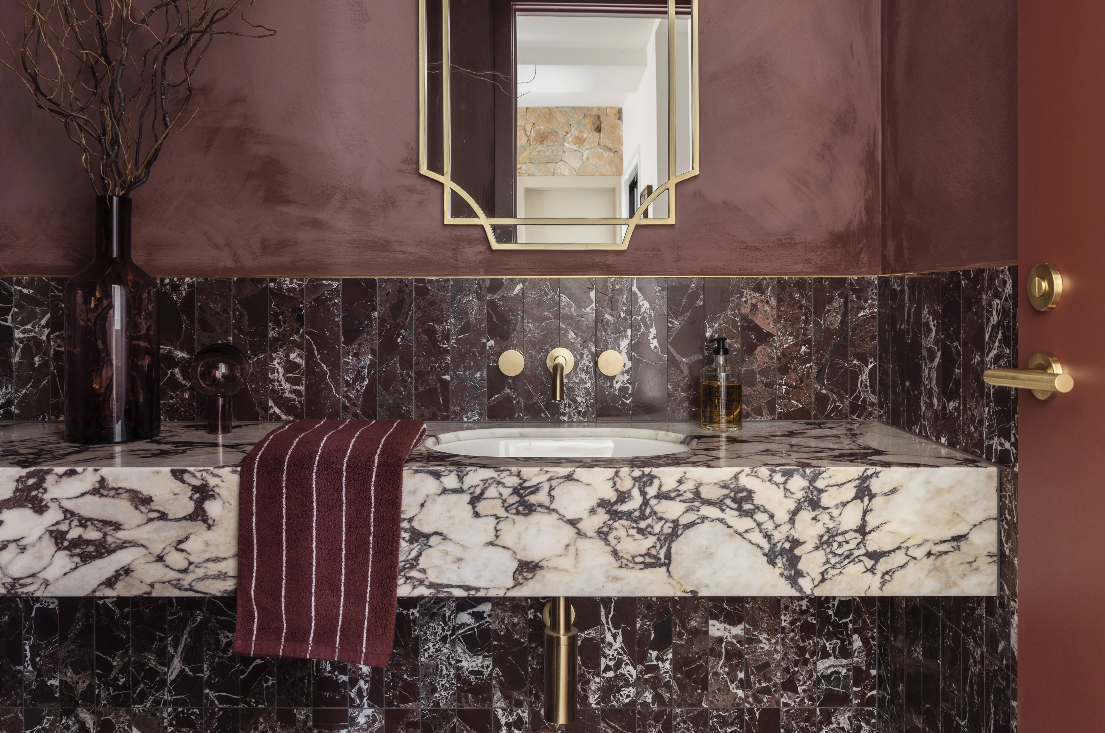 savoy-bathroom-slide-2