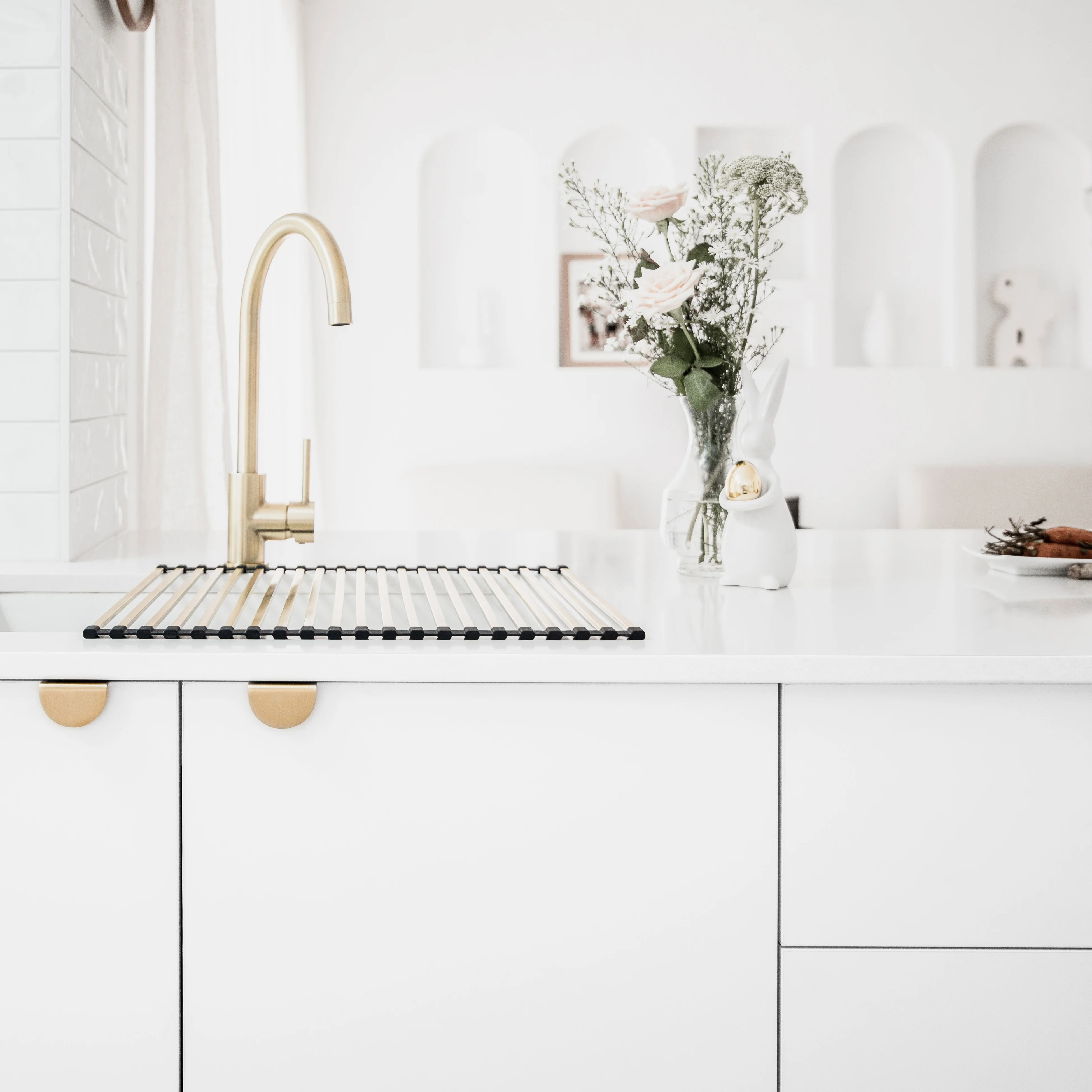 Chronicles-of-Nadia-Easter-01