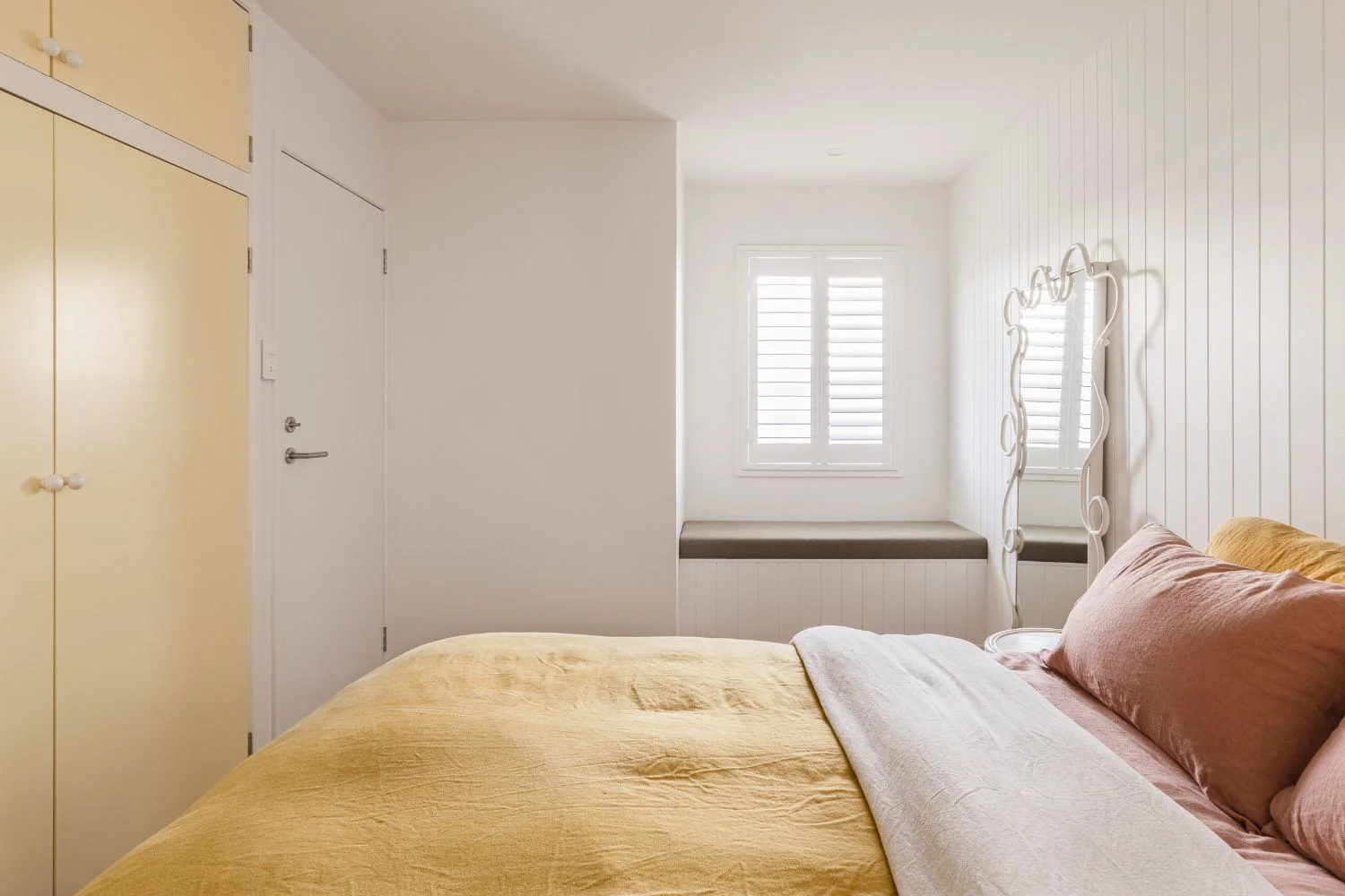 Bedroom Colour Schemes Yellow Buttery