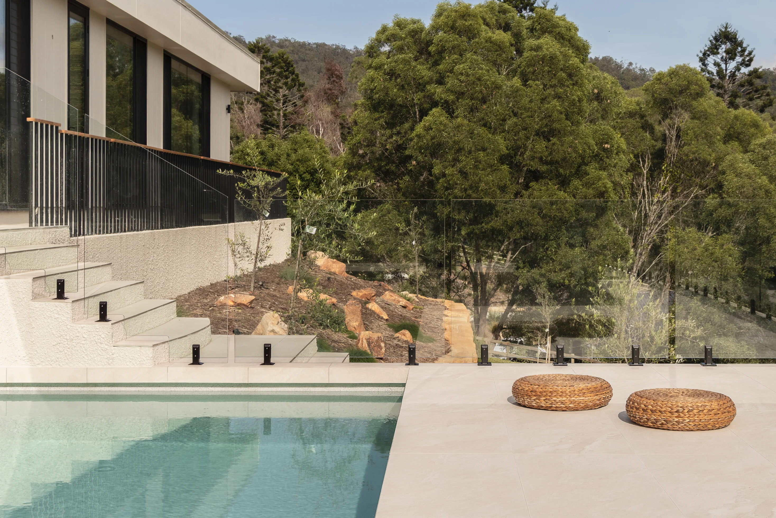 outdoor-living-intro-img