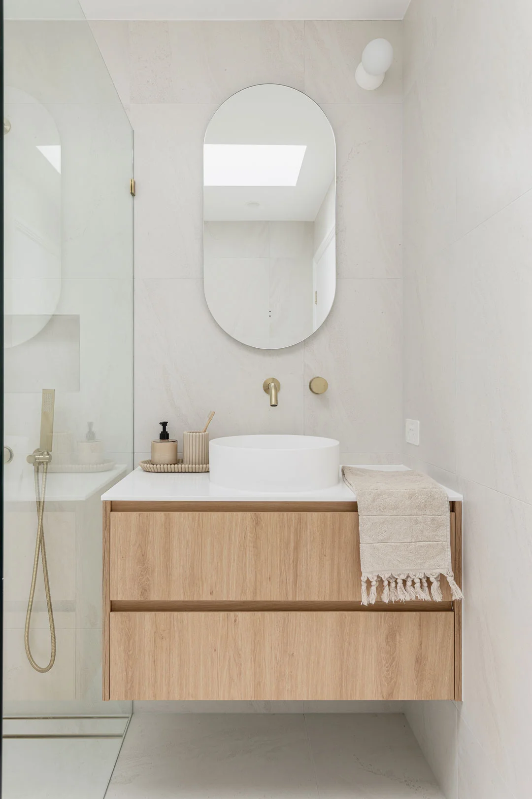 modern-bathroom-vanities-coastal-neutral-interior