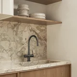 Elysian 4in1 Boiling Tap Water Close Up BG