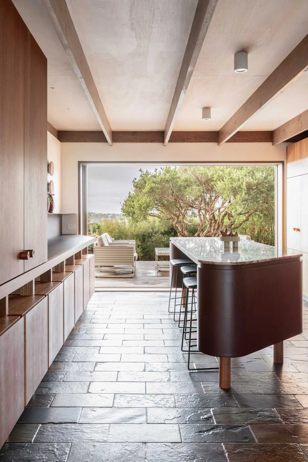 Wood-Interiors-Island-Kitchen-Bench-Rustic