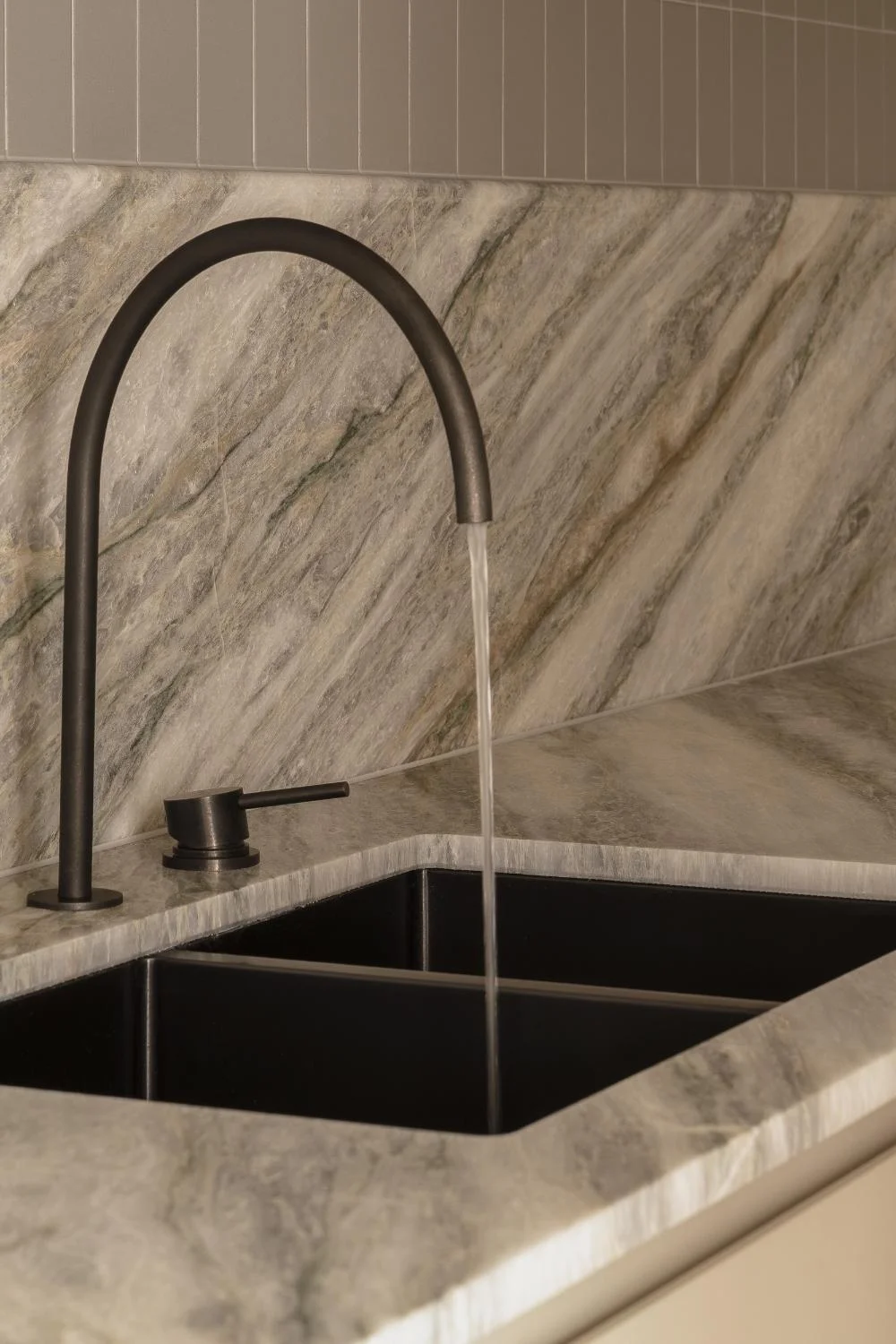 Kitchen Splashback Ideas Natural Stone Veining