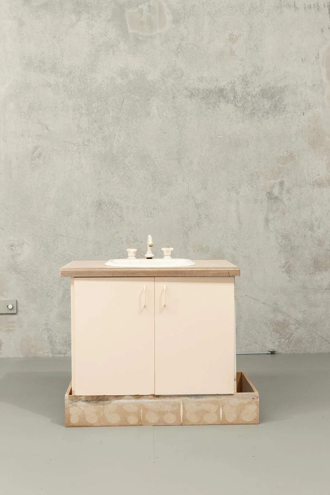 Vanity-Upcycle-1