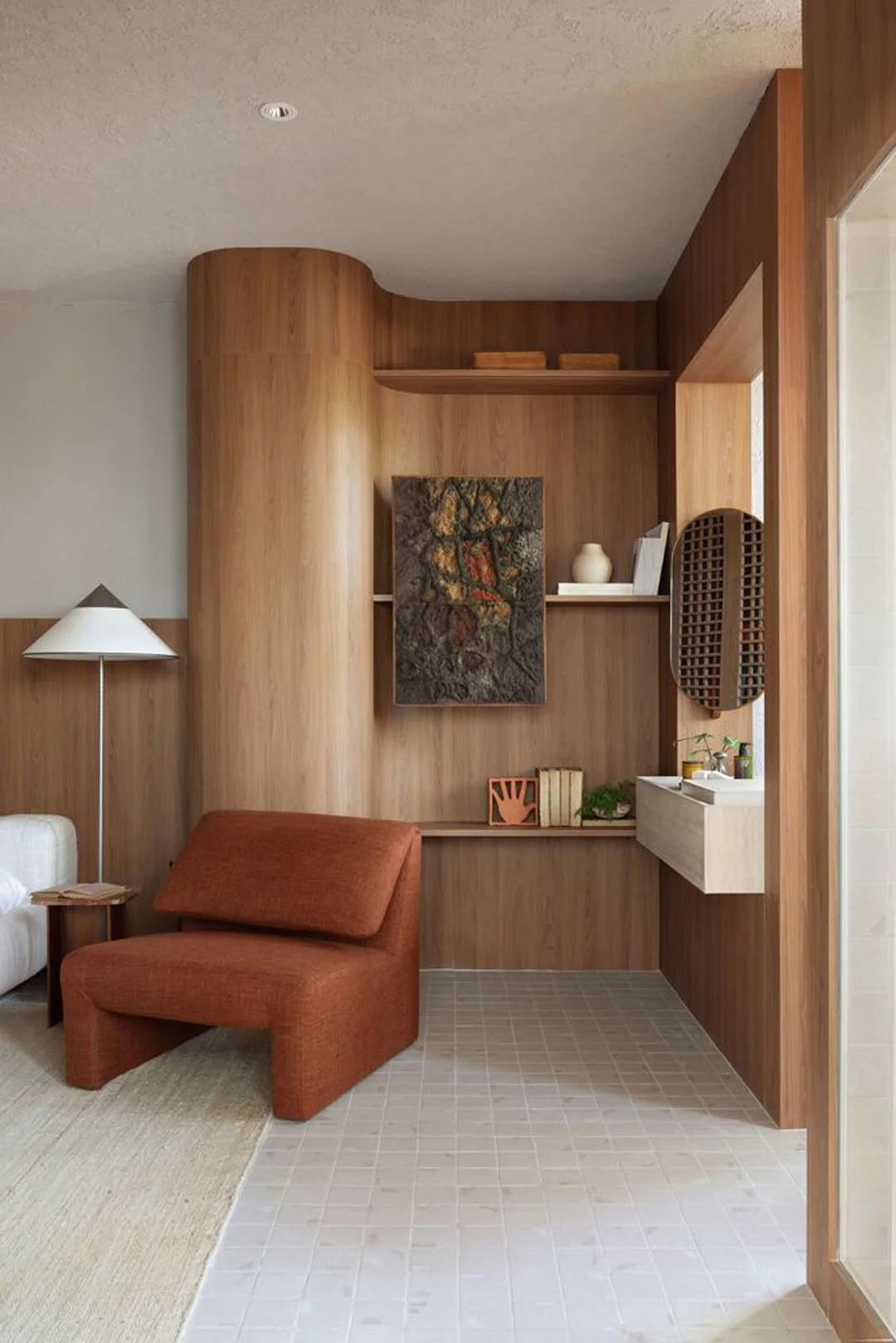 curvy-interior-design-timber-feature-wall