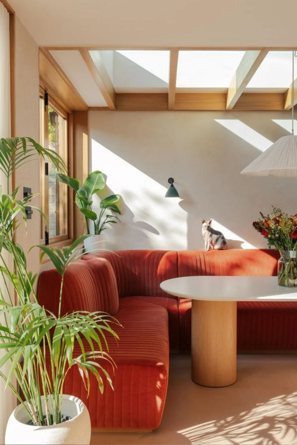 Interior Architecture Built in Banquette