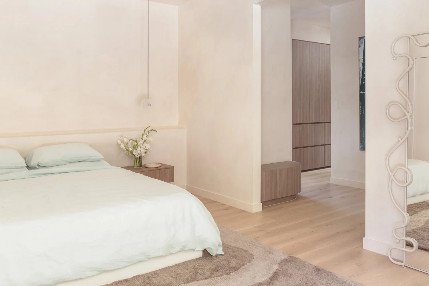 Master-Bedroom-Design-Layout-Walk-In-Robe-Built-In-Niche-Render-Walls