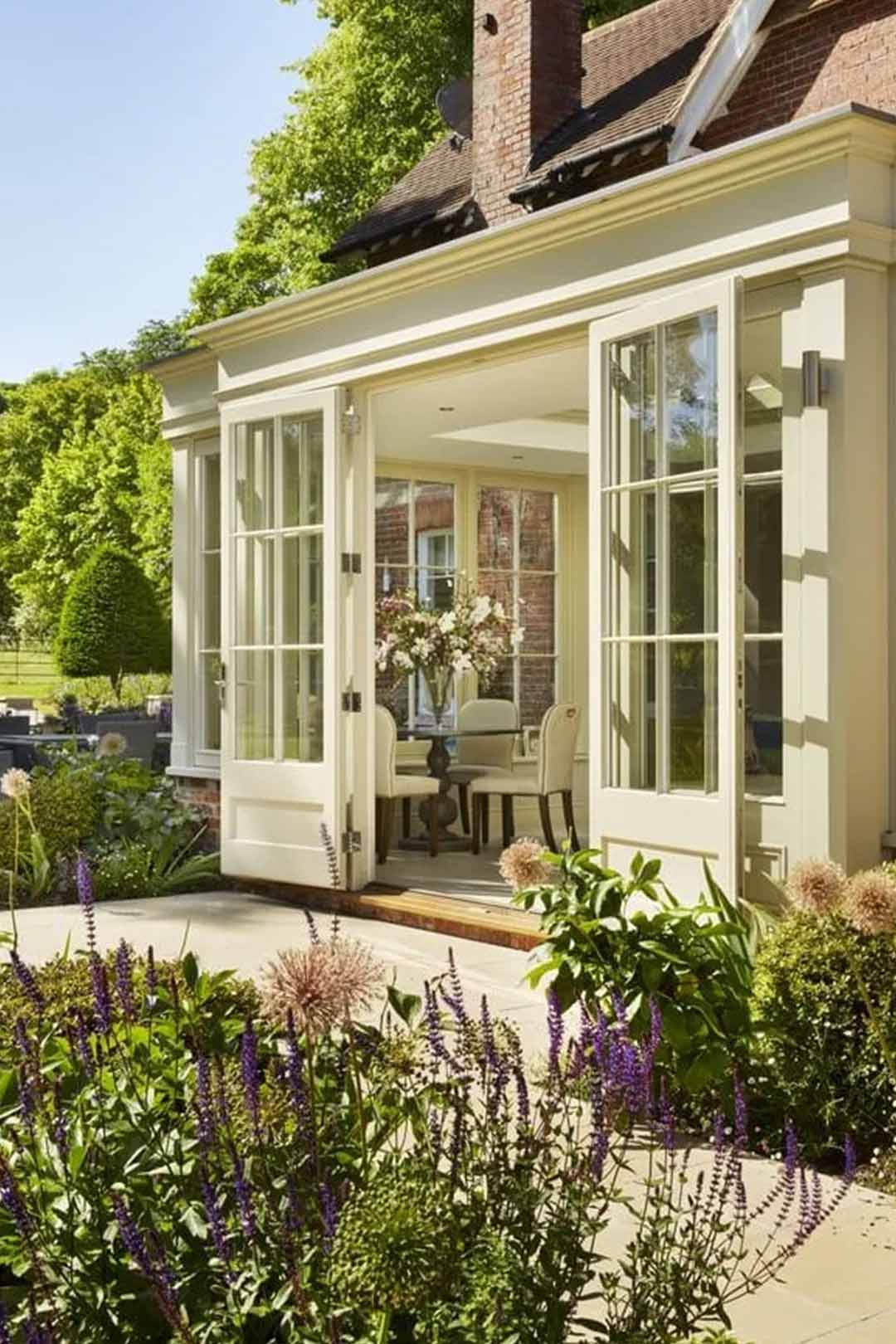 indoor-outdoor-living-conservatories