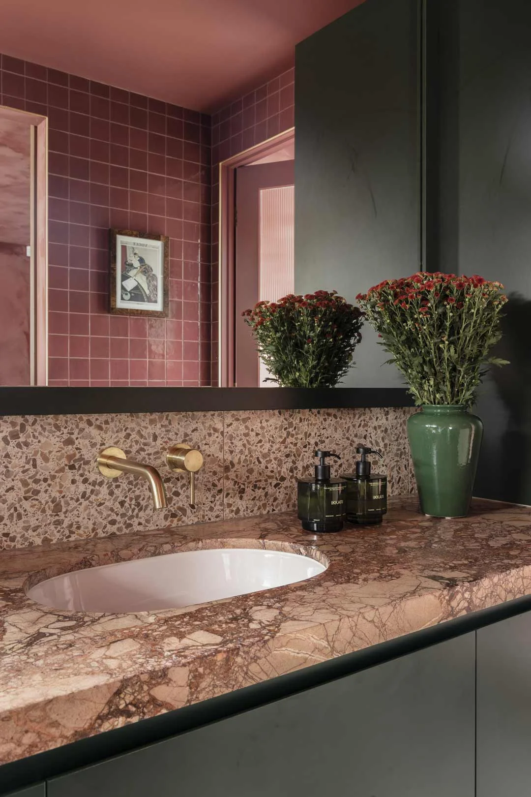 brushed-brass-tapware-Pink-bathroom-marble-vanity