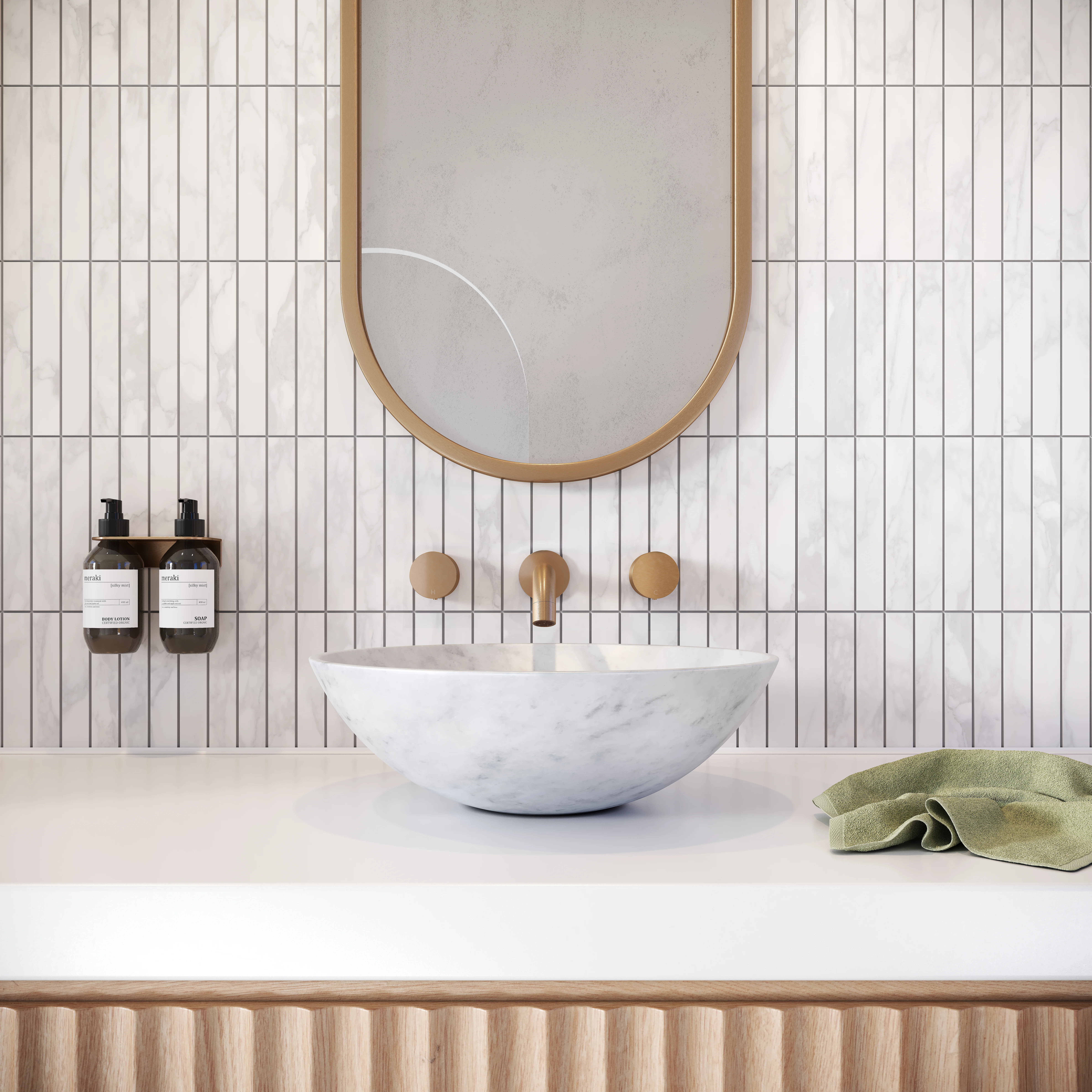 LIRA 01 Close up view BC