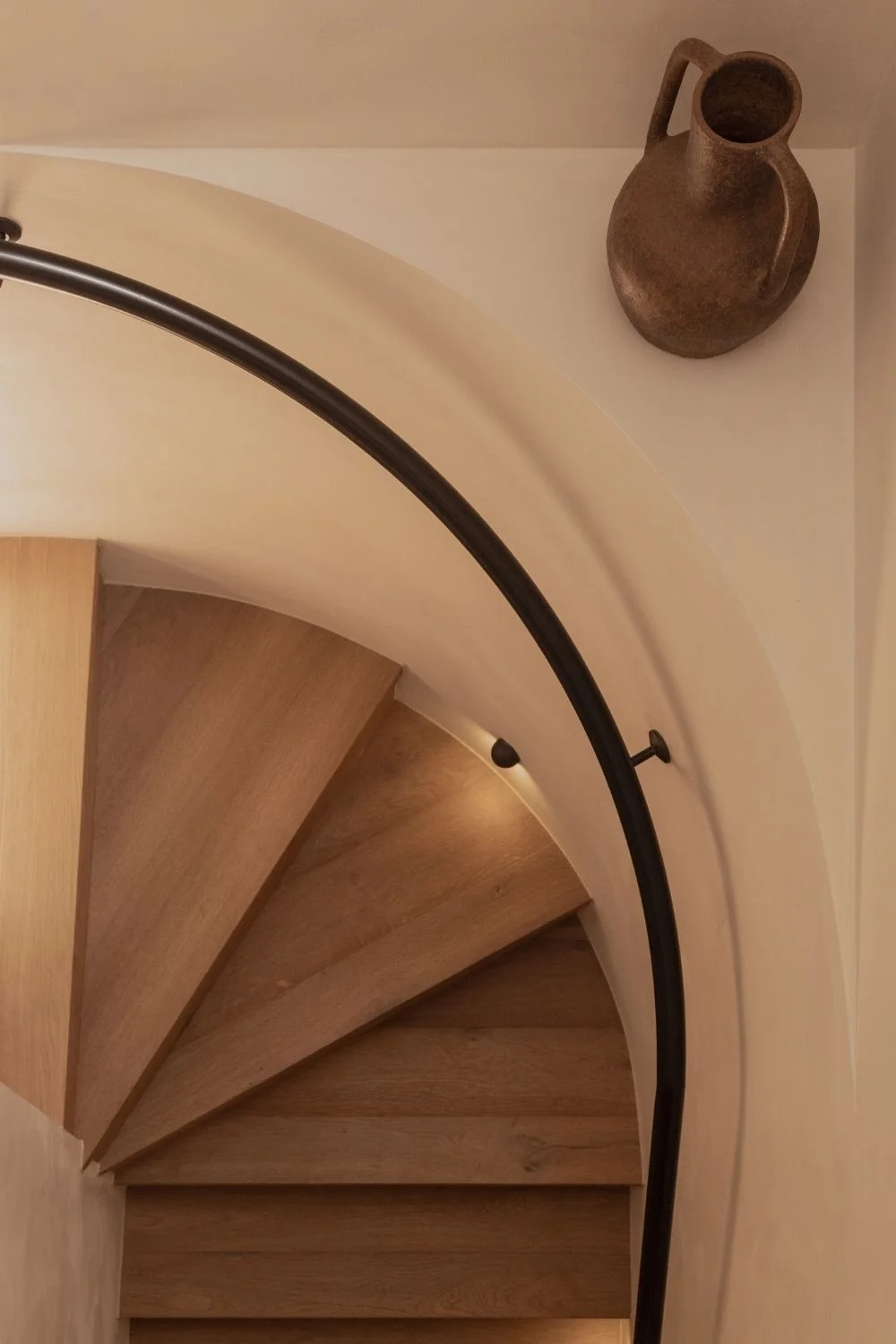 Casa Franc Modern Medeterranian Home Organic Spiral Staircase