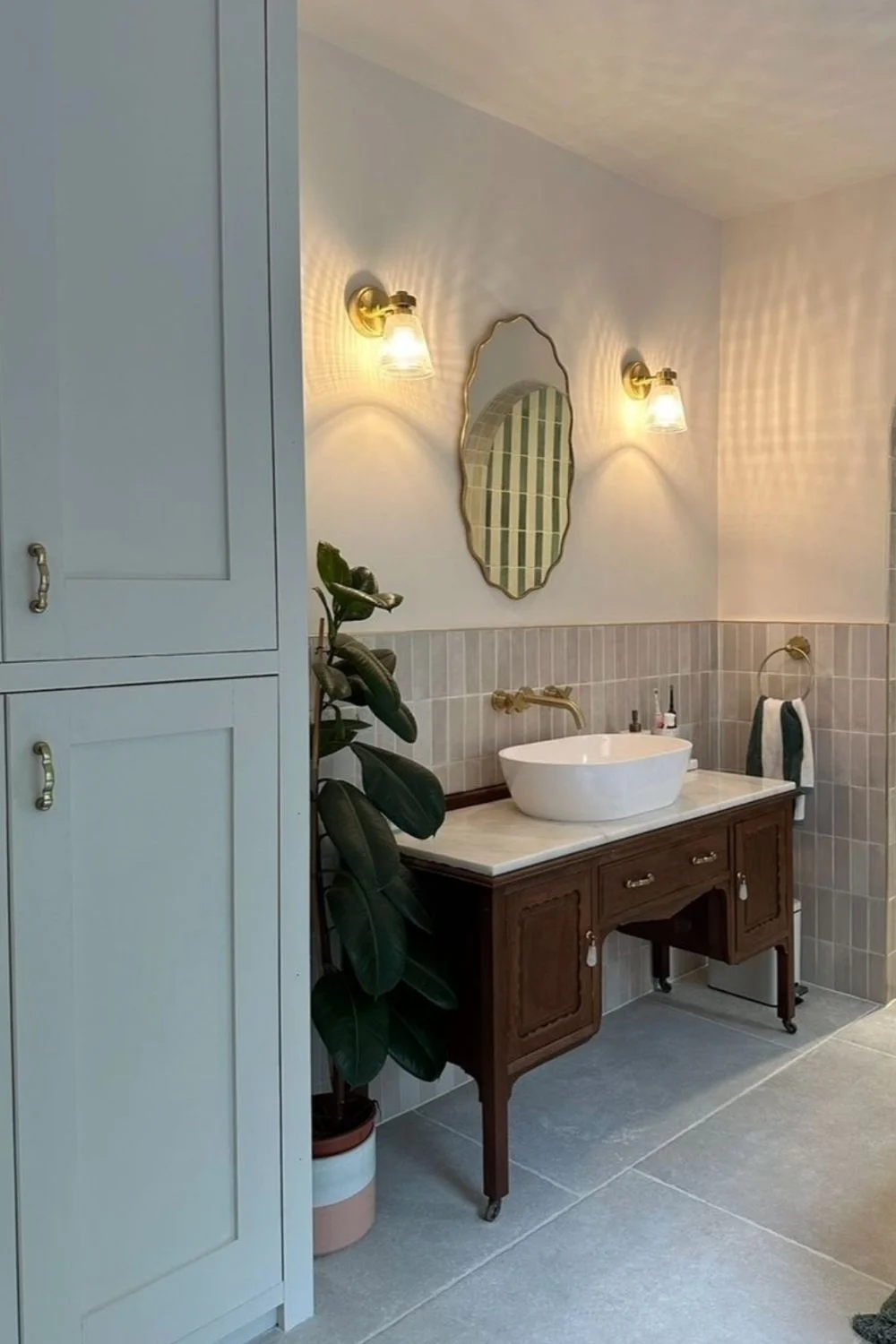 Vintage Bathroom Style Victorian