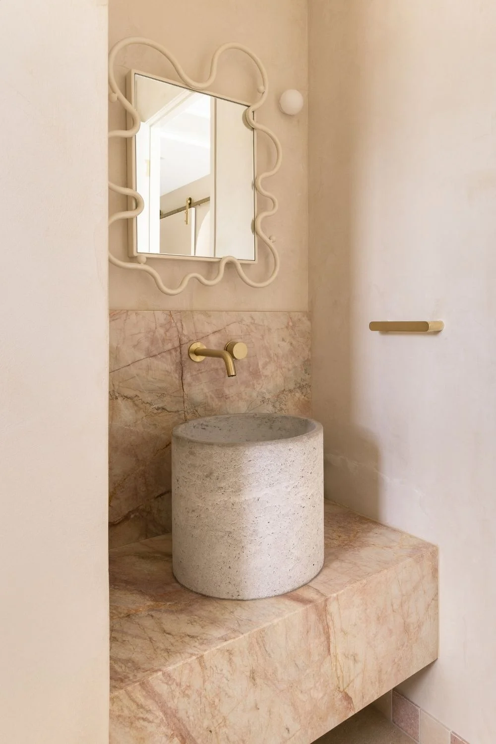 Bisque Reuben Cotter House Powder Room