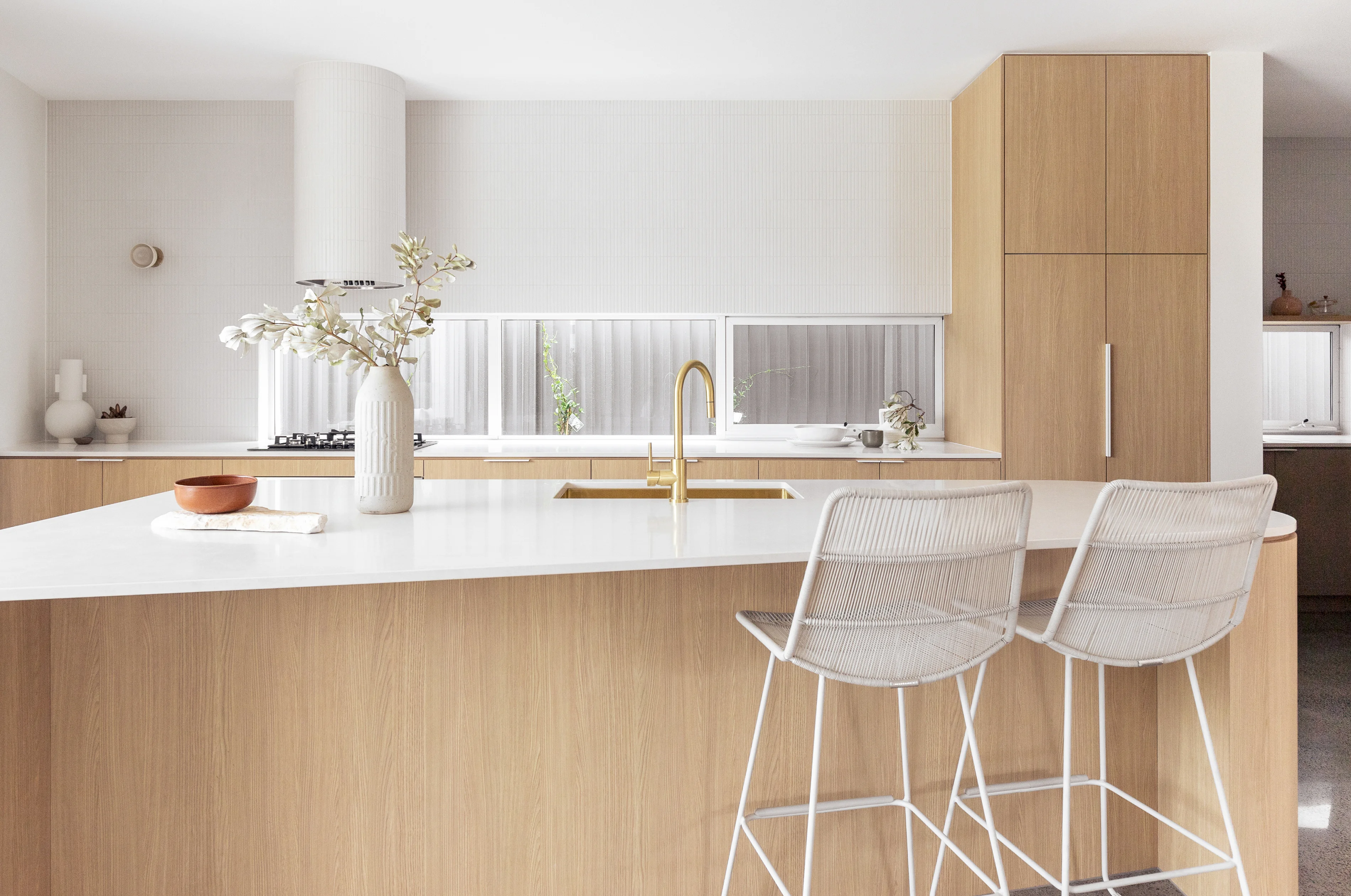 Whyte   Onyx-kitchen-slide-3