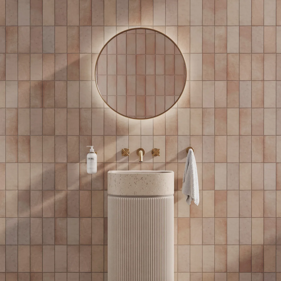 Front on Nelios Pedestal Basin - In Setting ALMOND BC