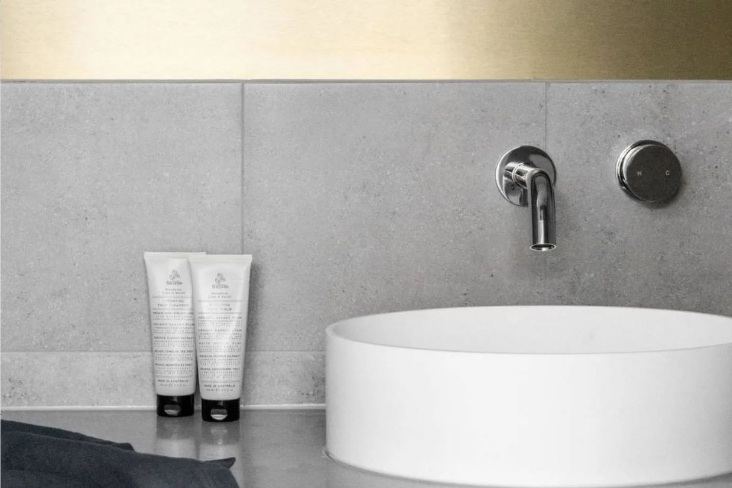 Brushed Nickel vs Chrome Bathroom Basin