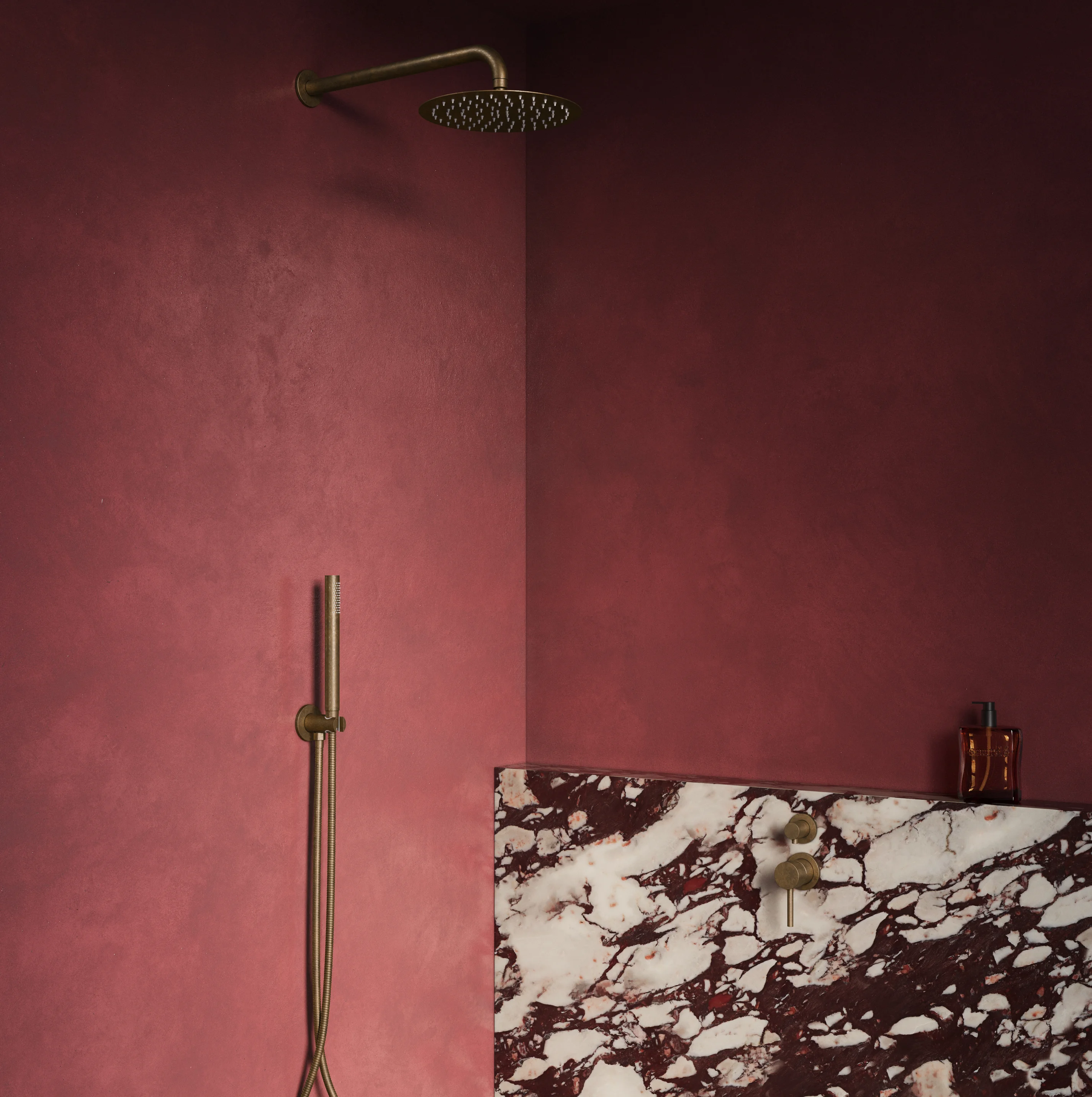 AntiqueBathroom ShowerScene Var01 Angle01 Aurum