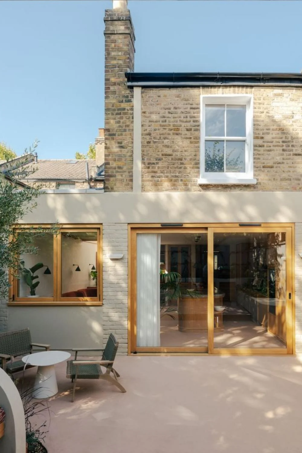 Symposion House Modern Minimalism UK Exterior Sliding Doors