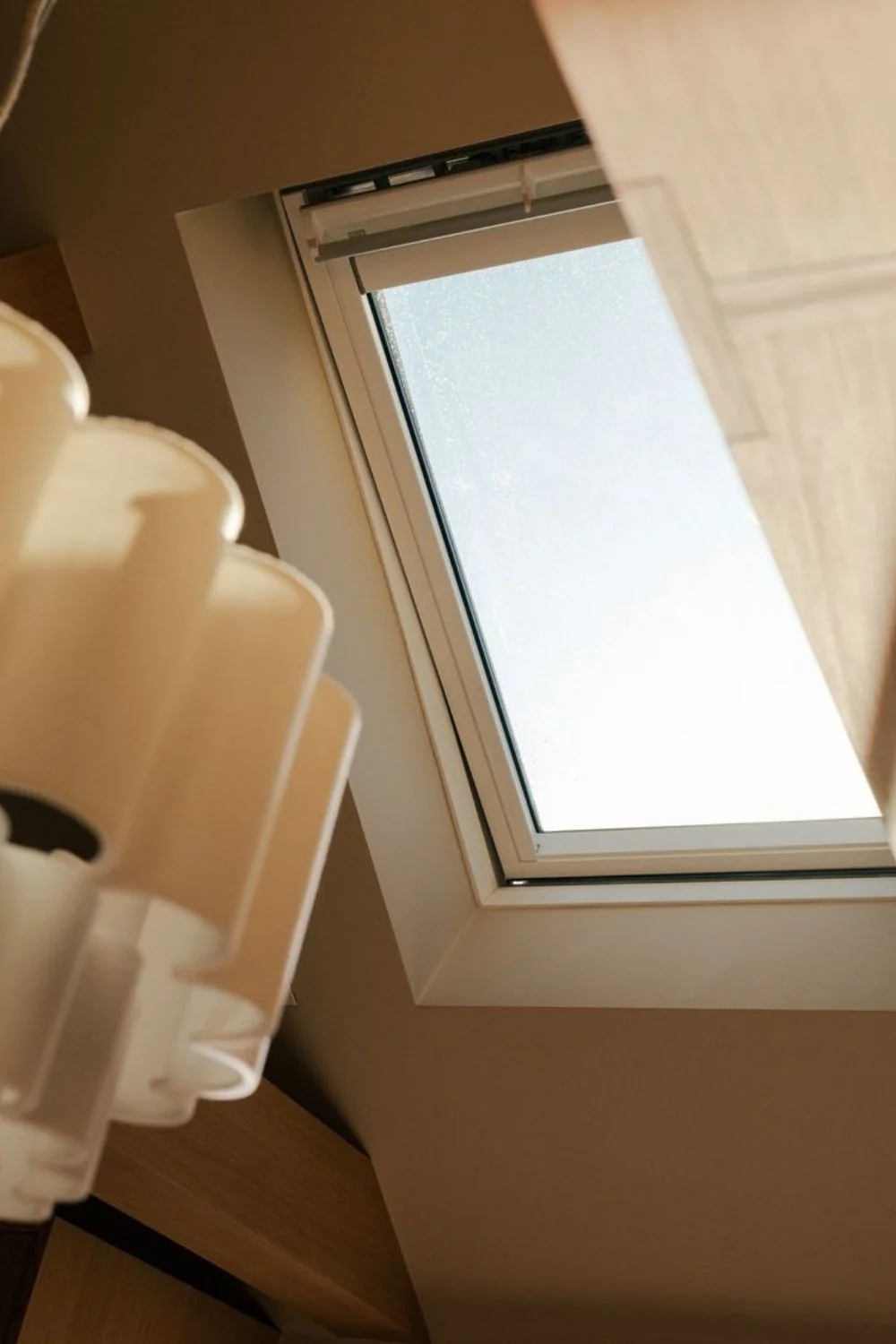 Symposion House Modern Minimalism UK Skylight Window