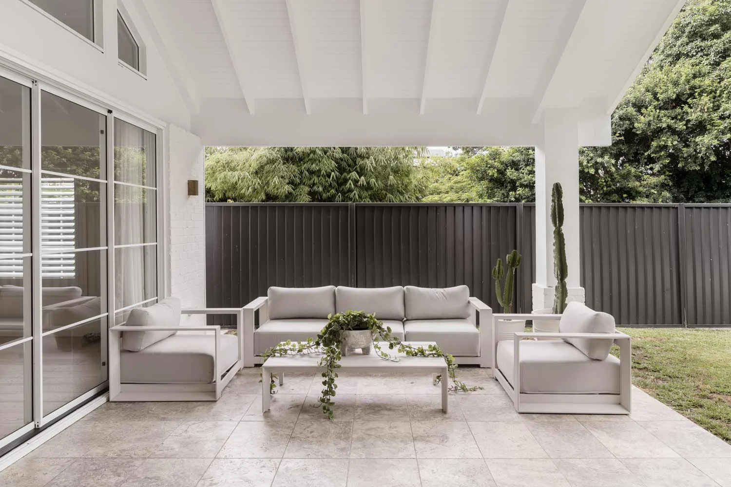 modern-queenslander-home-brisbane-property-outdoor-living