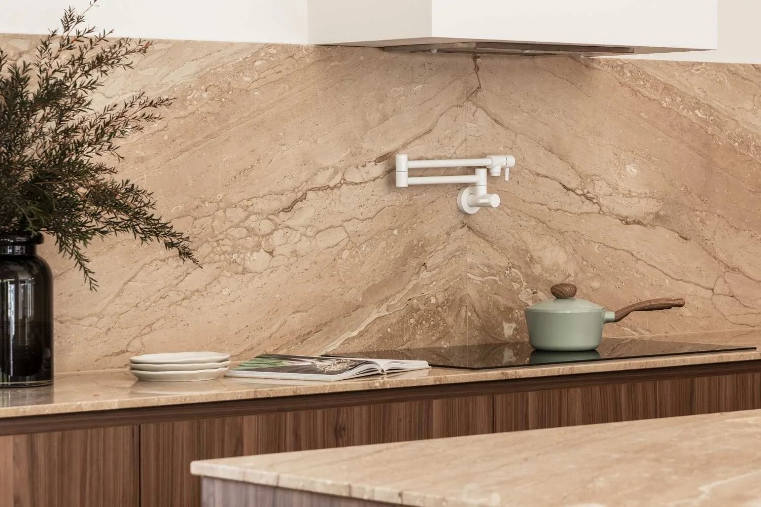 What is a Pot Filler Modern White