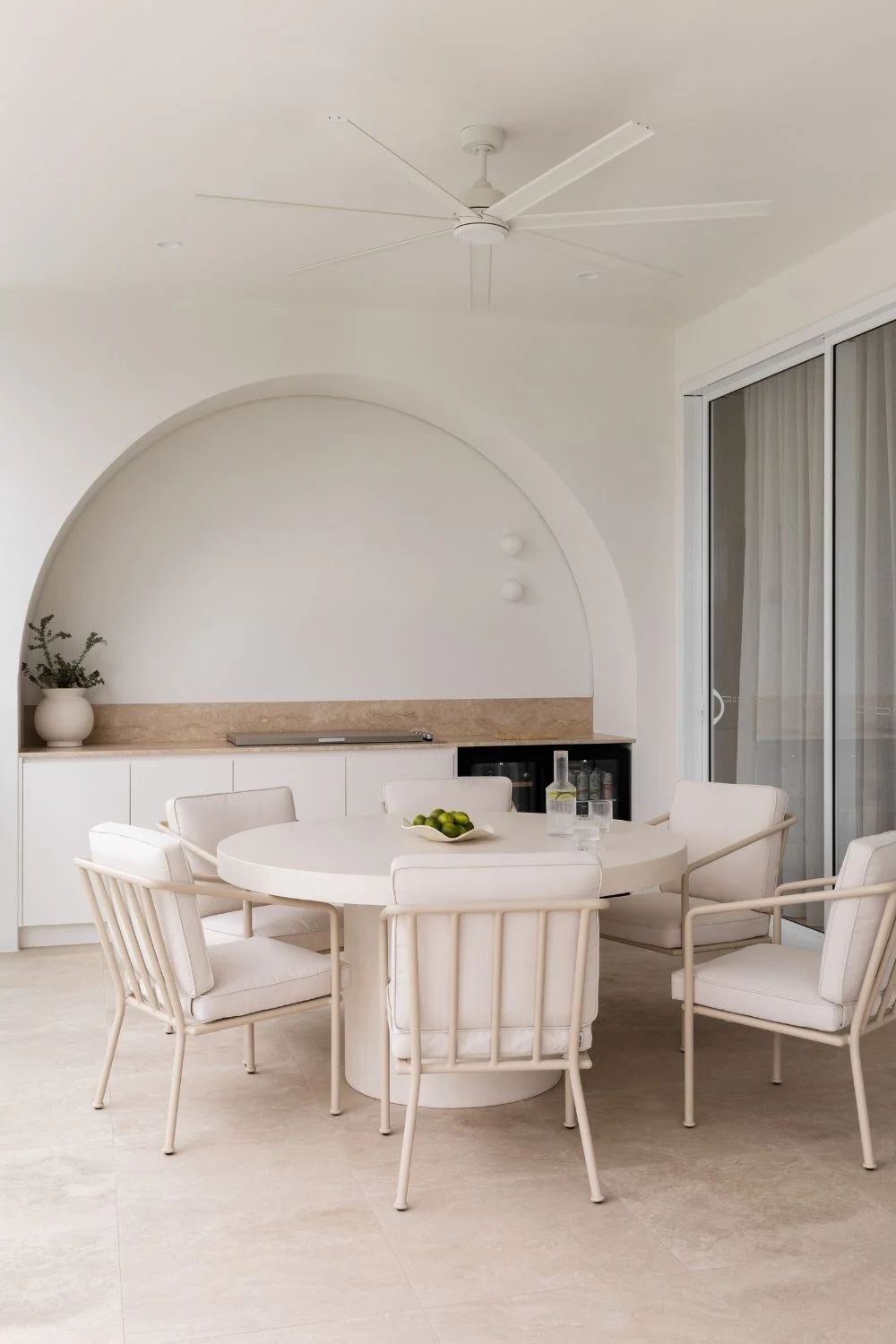 Best Outdoor Tiles Alfresco Dining Area