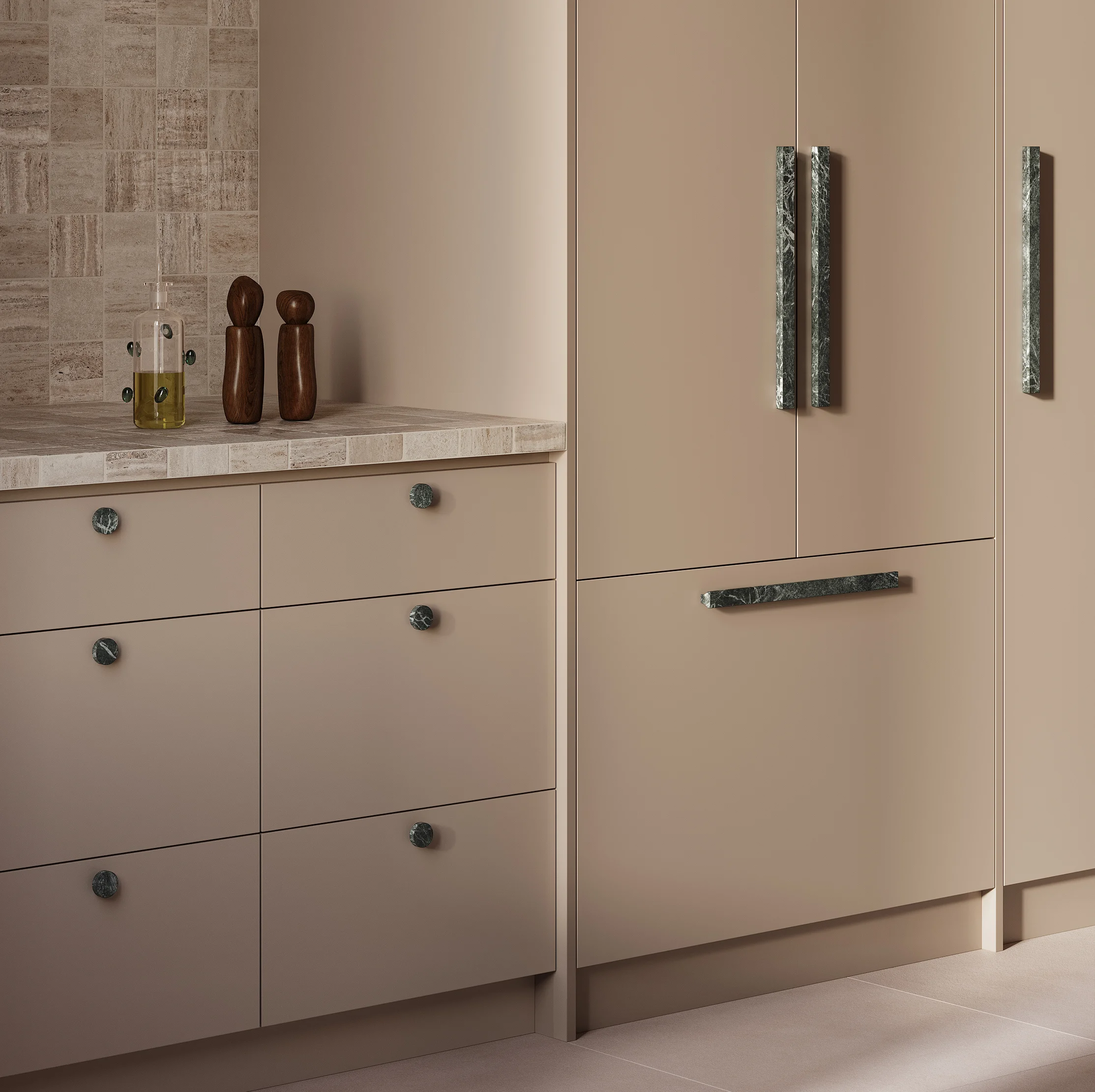 Pedra%20Cabinetry%20Pull%20400mm%20Pedra%20Large%20Knob%2035mm Verde%20Alpi%20Marble