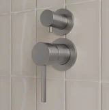 Elysian%20Thermostatic%20Minimal%202Way 3Way CloseUp-SS